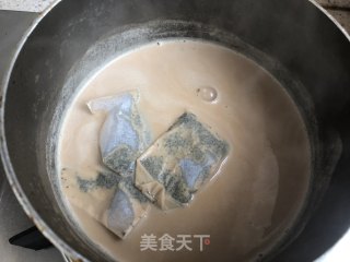 芝士奶盖芋圆焦糖奶茶的做法步骤：9