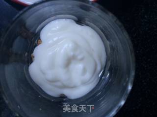酸奶盆栽????的做法步骤：3