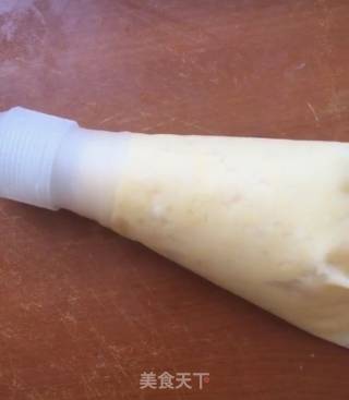 牛奶鸡蛋条的做法步骤：7