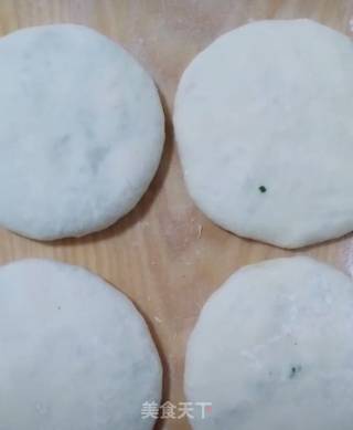 韭菜鸡蛋馅饼的做法步骤：10