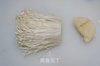 金针羊肉卷的做法步骤：1
