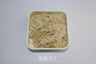金针羊肉卷的做法步骤：3