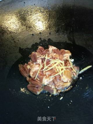 芹菜芽炒鸡心猪肉的做法步骤：5