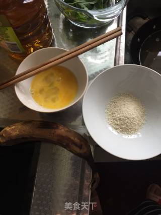 炸香蕉的做法步骤：1