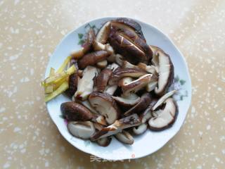 肉末香菇蛋羹的做法步骤：2