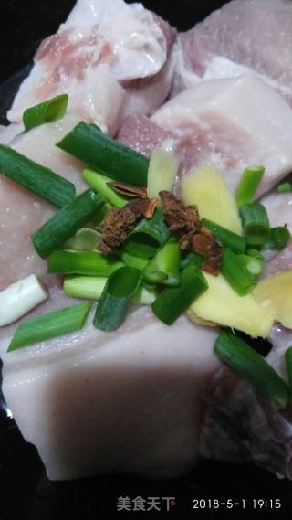 红烧肉的做法步骤：2