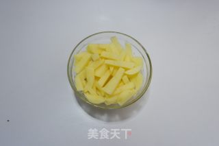 紫豆角烧土豆条的做法步骤：3