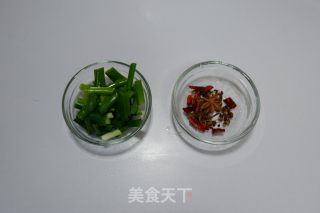 鲍菇焖鸡爪的做法步骤：5