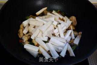 鲍菇焖鸡爪的做法步骤：9