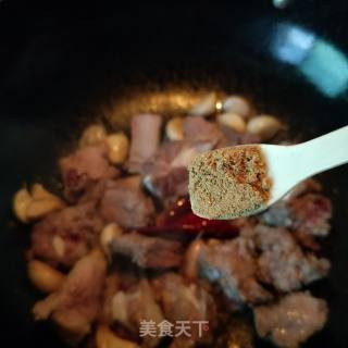排骨焖茶树菇的做法步骤：6