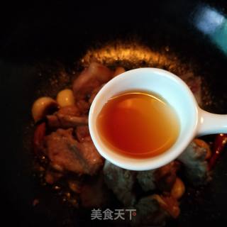 排骨焖茶树菇的做法步骤：7