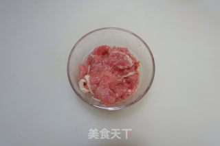 马蹄炒肉片的做法步骤：1