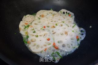 小炒藕片的做法步骤：8