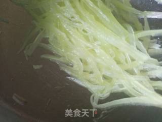 酱香莴笋丝的做法步骤：1