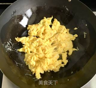 洋葱木耳炒鸡蛋的做法步骤：3