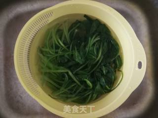炝汁菠菜的做法步骤：3