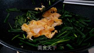 韭菜炒鸡蛋的做法步骤：7
