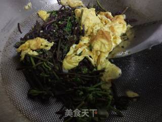 猴腿菜炒鸡蛋的做法步骤：4