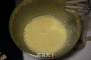 全家都爱吃的奶油瑞士卷的做法步骤：4