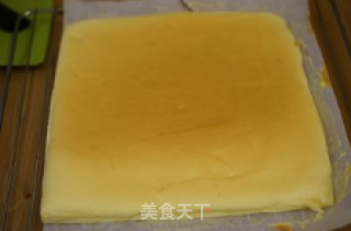 全家都爱吃的奶油瑞士卷的做法步骤：9