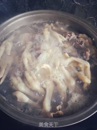 辣卤鸭头的做法步骤：8