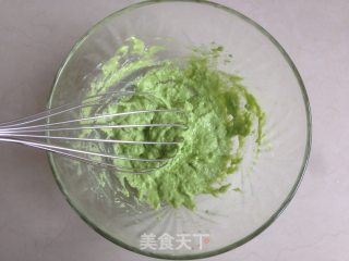 菠菜戚风蛋糕的做法步骤：5