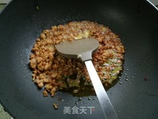 家常酸豆角炒肉末的做法步骤：4
