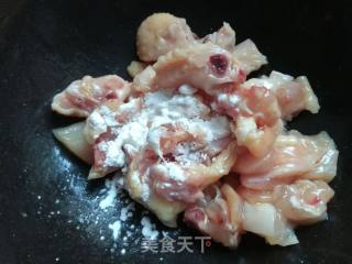 香辣砂锅鸡翅煲的做法步骤：5