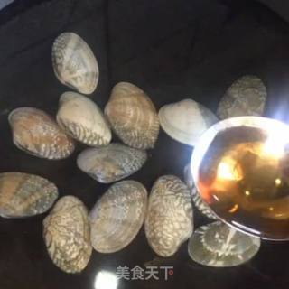 花蛤蒸蛋的做法步骤：2