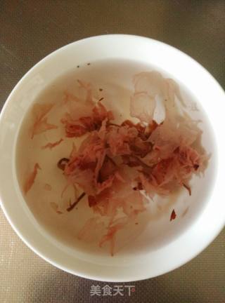 樱花慕斯的做法步骤：1