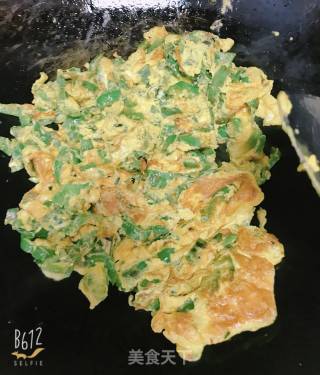 青椒炒鸡蛋的做法步骤：8