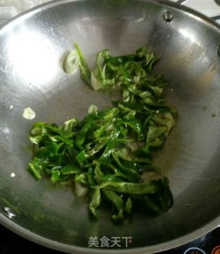 尖椒炒茄子（少油版）的做法步骤：6
