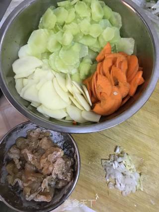 群英荟萃溜鸡片的做法步骤：1