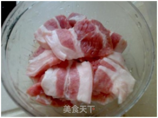 懒人推荐菜——小炒肉的做法步骤：1