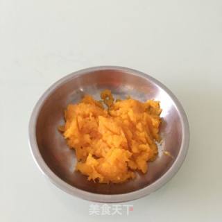 红萝卜蛋糕的做法步骤：1