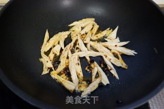 风味腐竹烩芹菜的做法步骤：7
