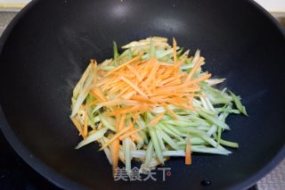 风味腐竹烩芹菜的做法步骤：8