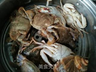 香辣蟹的做法步骤：1