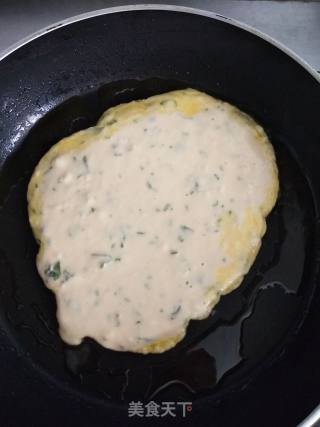 香菜鸡蛋饼的做法步骤：3