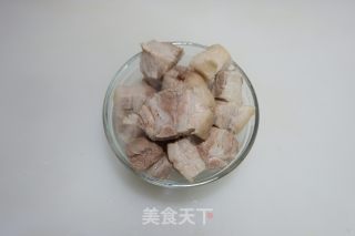 珍珠菇烧五花肉的做法步骤：5
