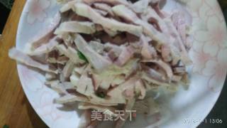 芹菜香菇小炒的做法步骤：5