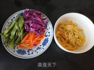 豆角丝炒胡萝卜肉丝的做法步骤：4