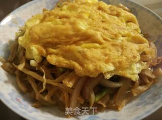 煎蛋盖炒饼的做法步骤：9