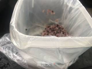 紫米红枣切糕的做法步骤：6
