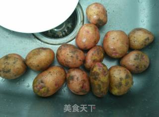 五花肉焖土豆的做法步骤：2