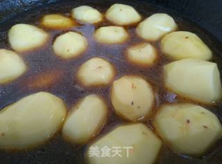 五花肉焖土豆的做法步骤：9