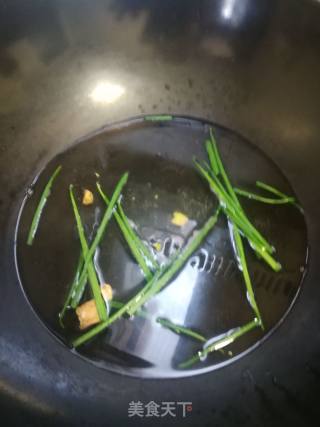 水煮泥鳅的做法步骤：3