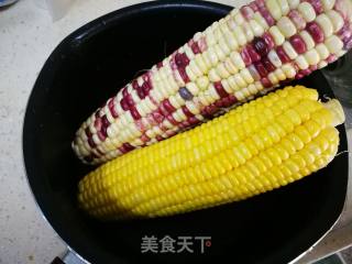 玉米饼的做法步骤：2