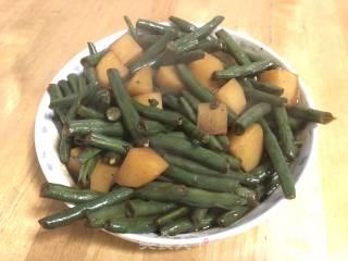 豆角炖土豆的做法步骤：6