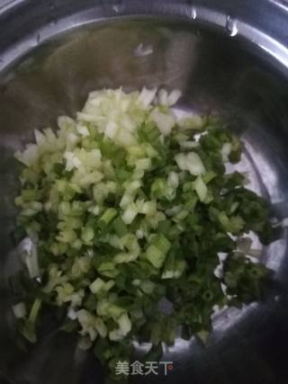 葱花卷的做法步骤：2